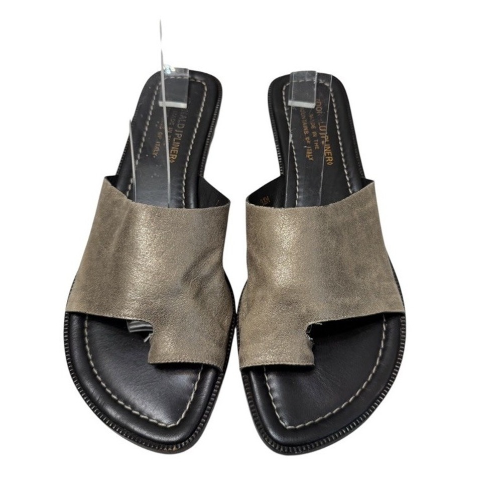 Donald J Pliner Sandals Size 9 .5 Metallic Gold Leather